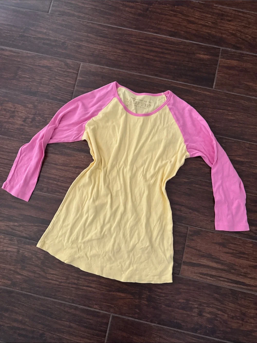Victoria’s Secret Tee Shop Vintage Pink Butter Yellow 100% Cotton Baseball Shirt - Picture 1 of 3